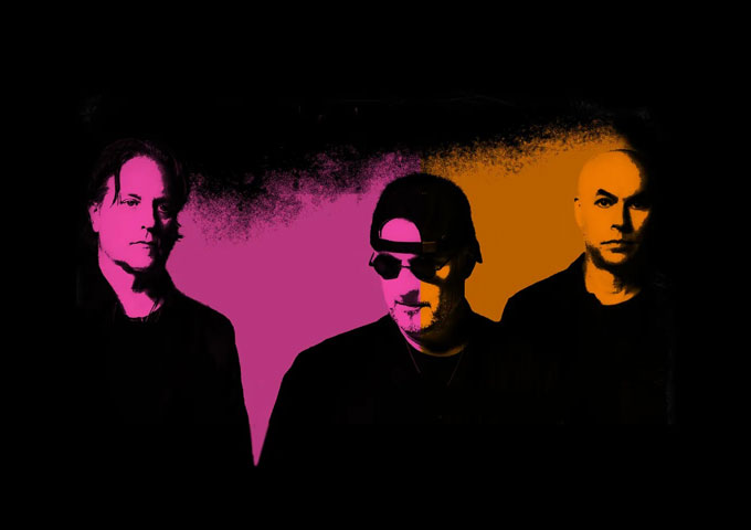 Jamsphere's tweet photo. Tune in to Tunedloud Hit Radio and catch Mad Radio’s “True Crime” from their latest project, “Ghost Notes.” 📻🔥 #MadRadio #TrueCrime #GhostNotes #TunedloudHitRadio #newmusic #rock - https://t.co/8OUf9QQhLd https://t.co/cqK0n87PqB