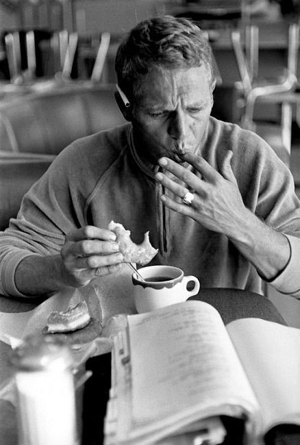 I will be releasing new episodes of SPEEDING BULLITT: THE LIFE AND FILMS OF STEVE MCQUEEN (podcast) and COLLECTING MCQUEEN (video) this week. Links to all my McQueen content can be found here: linktr.ee/speedingbullitt #SteveMcQueen #Bullitt