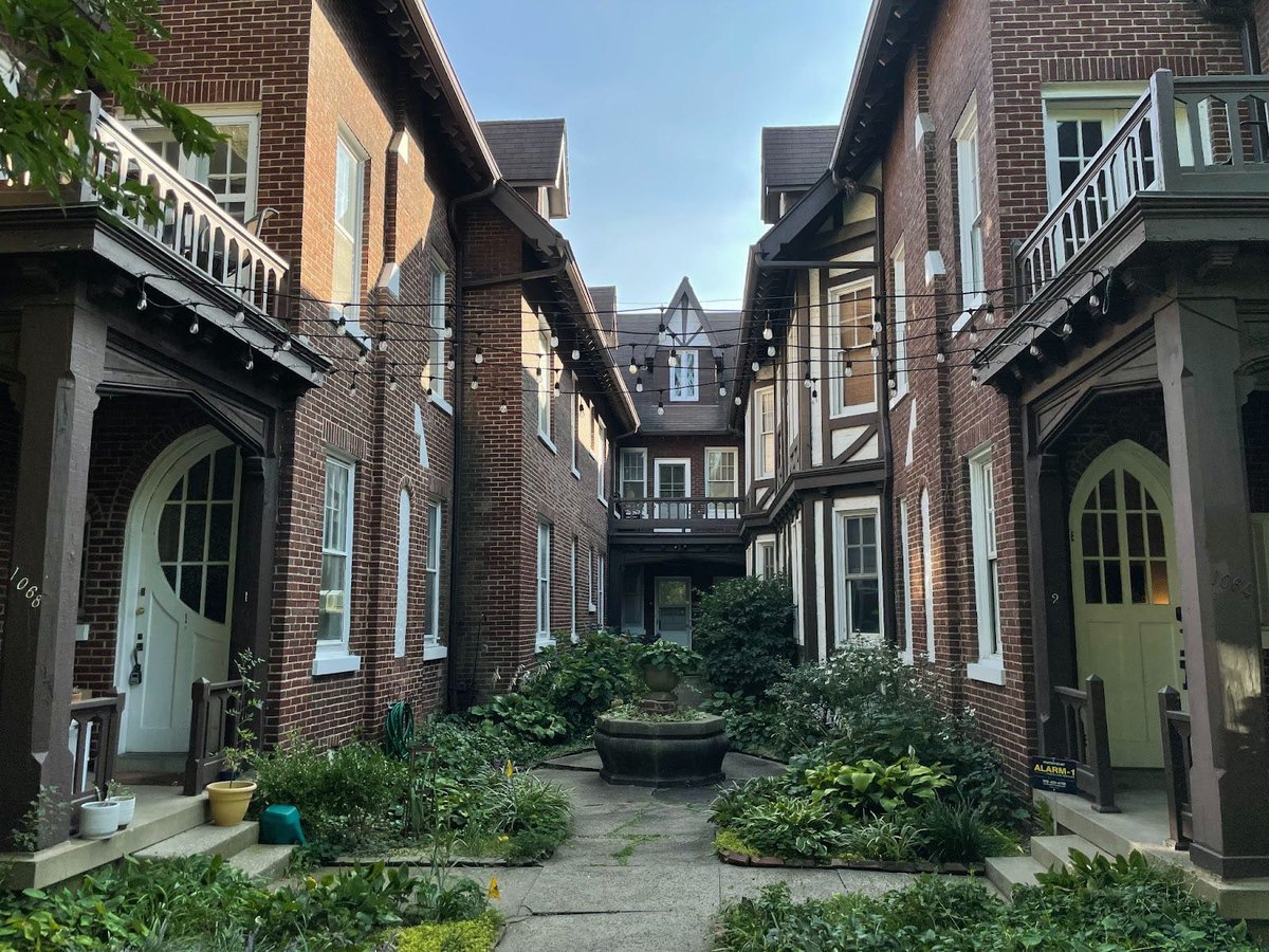 Opticos Design (@opticosdesign) on Twitter photo In his <a href="/NewUrbanists/">Emerging New Urbanists</a> guest post, Opticos' Roger Foreman explains how zoning has nearly made fourplexes & triplexes extinct—but they’re essential for urban diversity. Time to bring them back! 🏡🦖
emergingnewurbanists.substack.com/p/bringing-bac… In his <a href="/NewUrbanists/">Emerging New Urbanists</a> guest post, Opticos' Roger Foreman explains how zoning has nearly made fourplexes & triplexes extinct—but they’re essential for urban diversity. Time to bring them back! 🏡🦖
emergingnewurbanists.substack.com/p/bringing-bac…