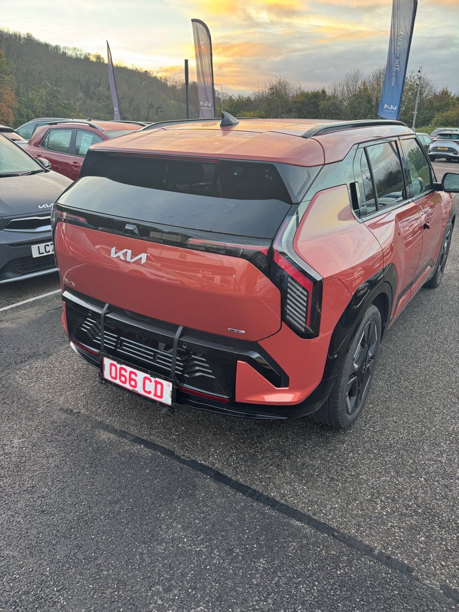 Andrew Till tweet media