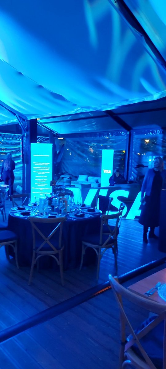 Ales_Mohout's tweet photo. Slavnostní vyhlášení @Visa #nejlepsibanka #nejlepsipojistovna roku 2024, výzkumu @hospodarky se blíží! https://t.co/0ujEyD1ENW