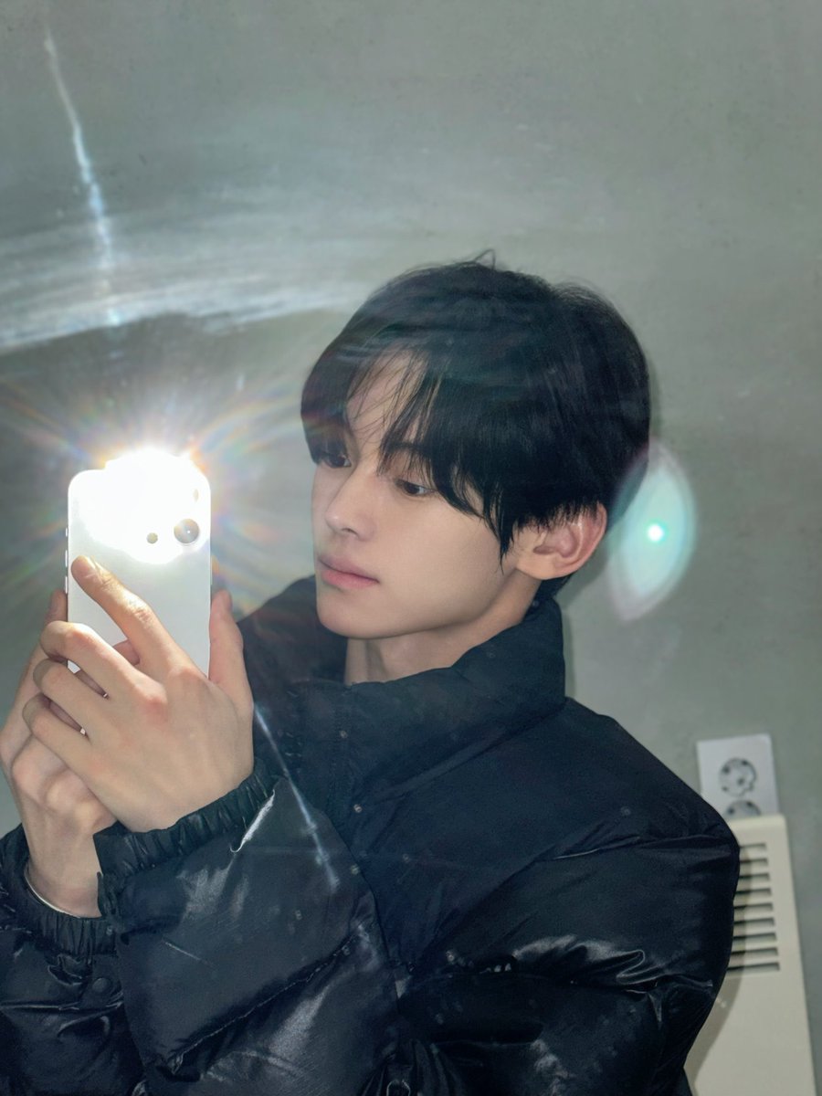 Hanjin pics hiatus tweet media