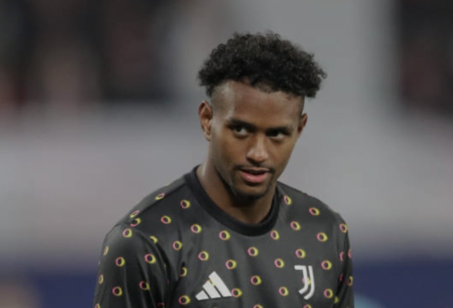 juvefcdotcom's tweet photo. 🚨Possible ACL INJURY for Juan Cabal. The defender is returning to Italy to do further tests with the Juventus medical staff. (@GiovaAlbanese) https://t.co/fK0rU4HDXg