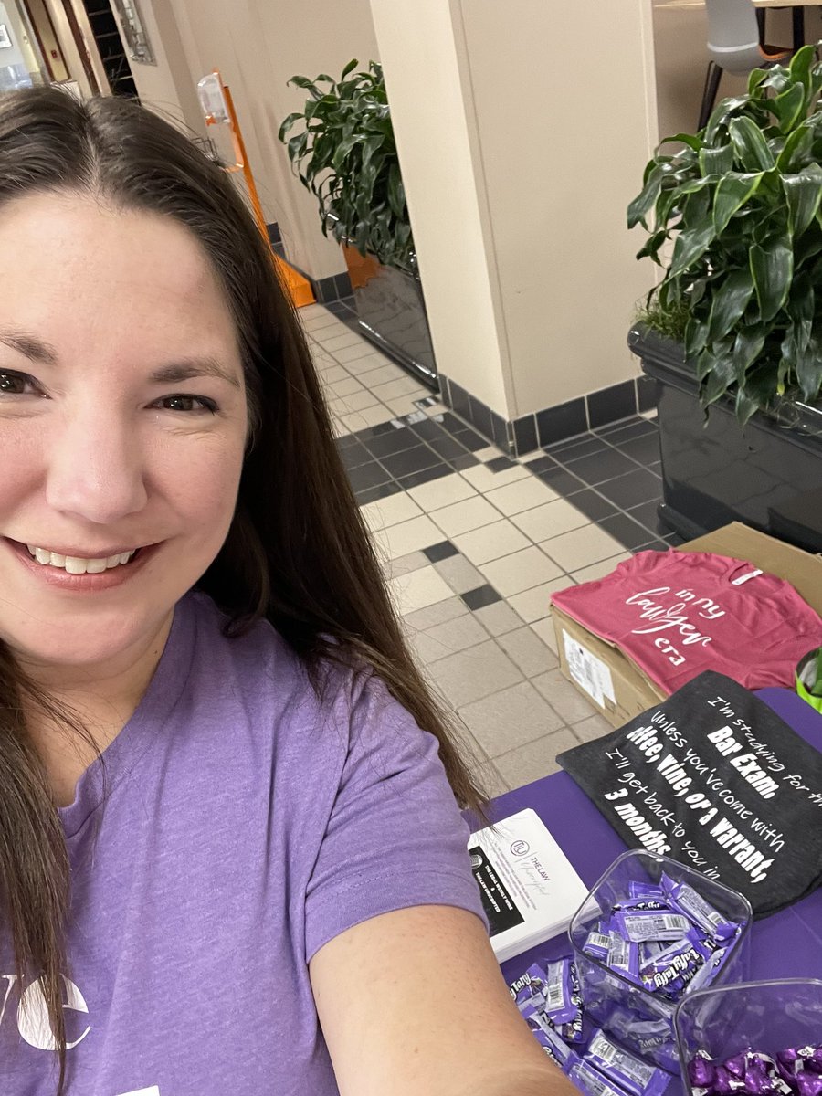 LawUnscripted's tweet photo. Rebekah’s set up, representing The Law Unscripted at University of Tennessee College of Law! If you’re in the downtown Knoxville area, come by and see her, or encourage your law school friends to stop by and learn more about our legal education resources! https://t.co/mLQeKuKTfR