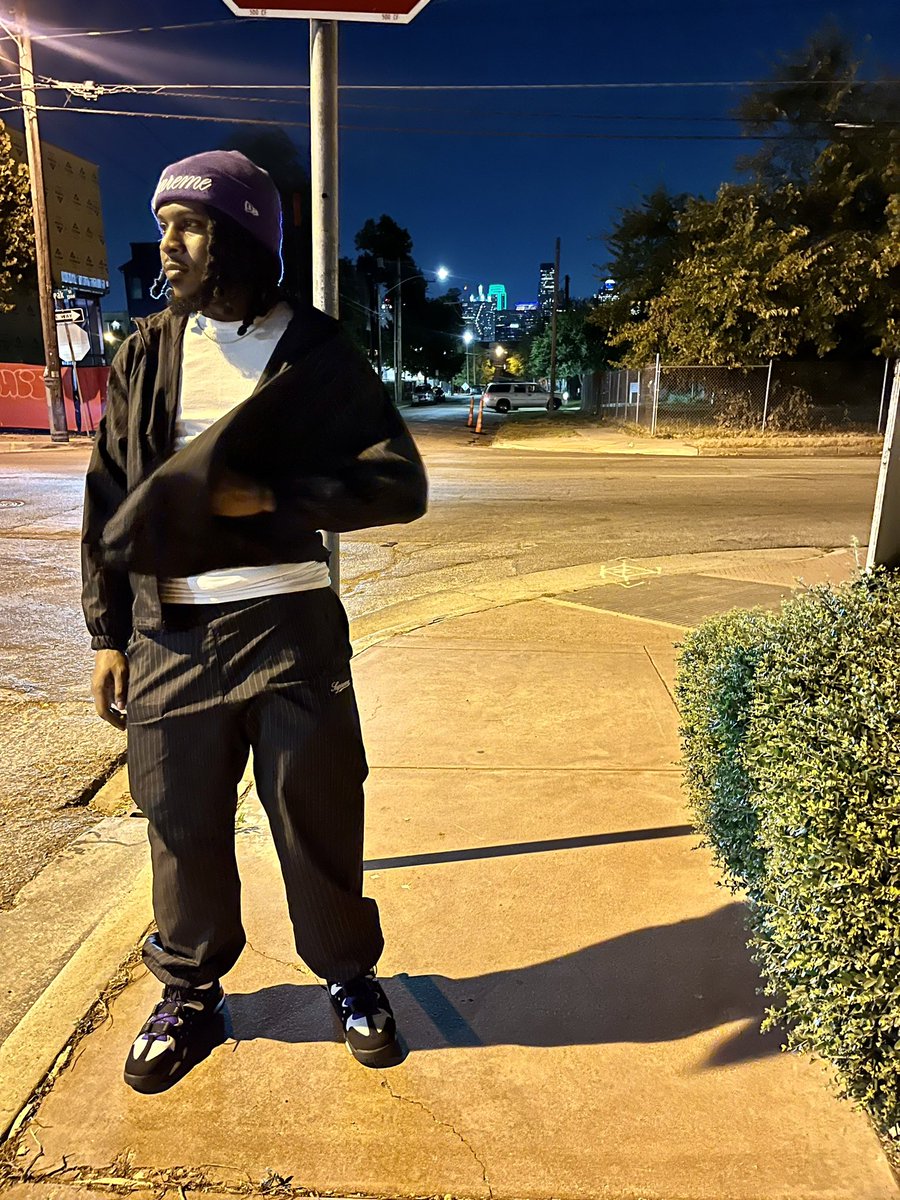 lilplayashxt1's tweet photo. Never put strangers in my business, all da 🦅 trust my vision #FreeDomo https://t.co/tE6YzSwamP