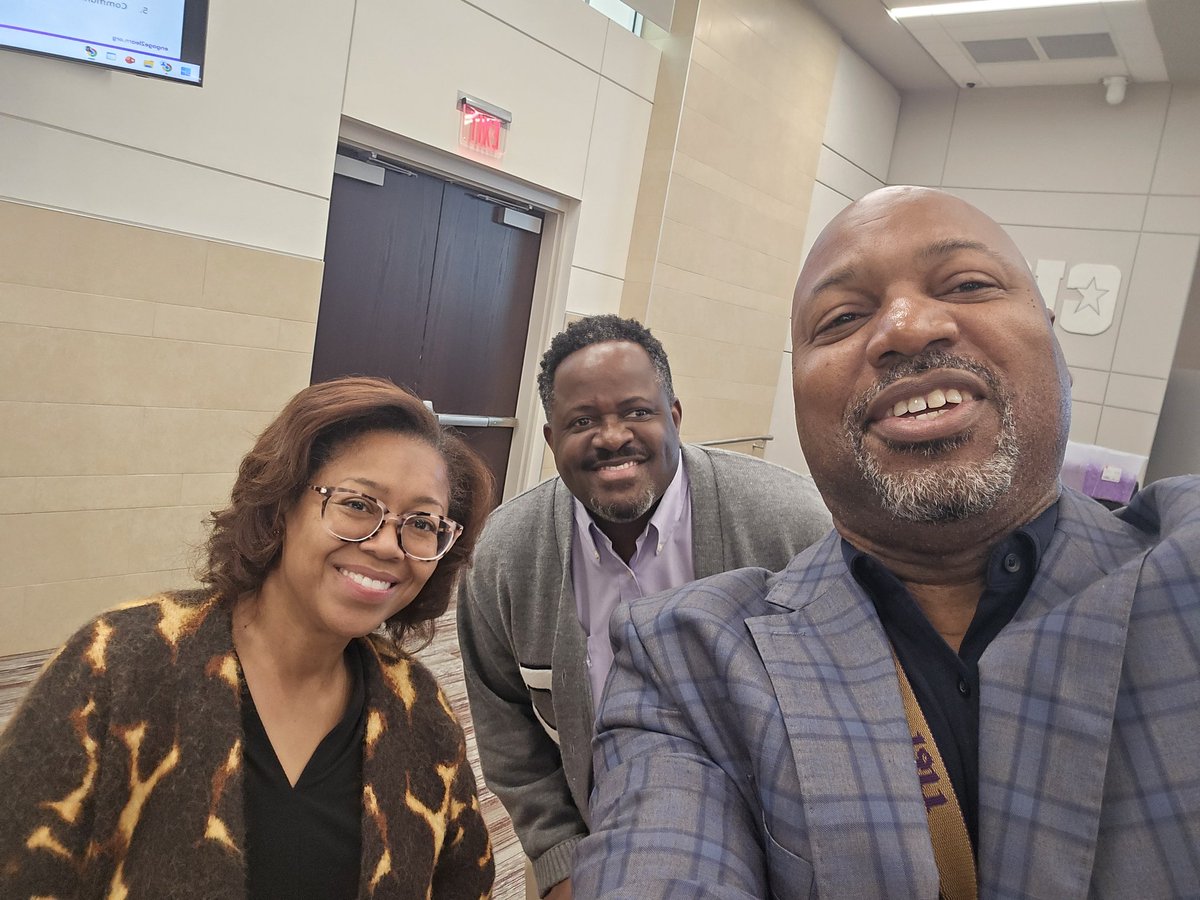 gregwilliams_1's tweet photo. GSB Reaction
#engage2learn https://t.co/QbOWv00G2I