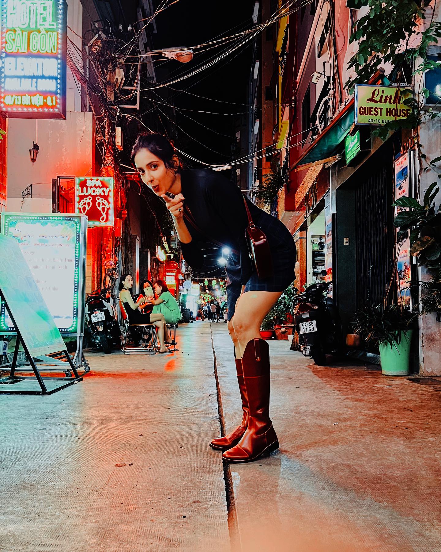 GcMuOw1W4AAlXic?format=jpg&name=large