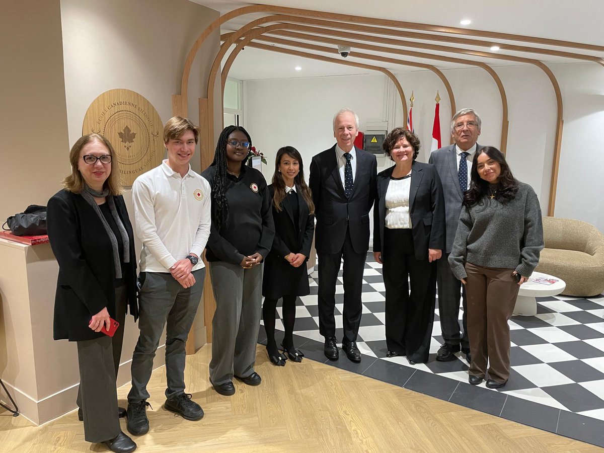 HonStephaneDion's tweet photo. This year, the @ecbcbs hits a new milestone as it celebrates its 10th anniversary! On this occasion, I visited the school’s new premises where students experience personalized learning in a bilingual environment. Congratulations! https://t.co/U8BTv6HuWT