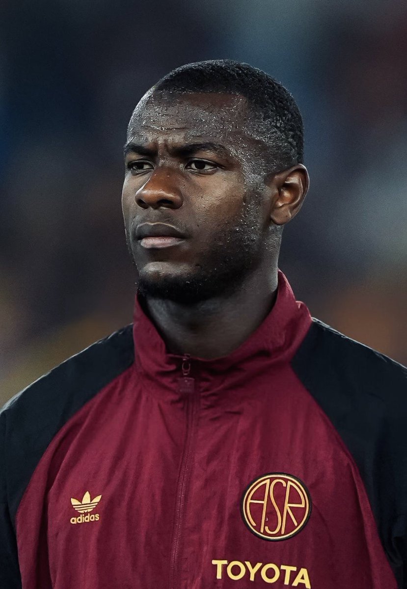 EditionMerengue's tweet photo. Le Real Madrid s'intéresse à Evan Ndicka. Le défenseur de 25 ans a un contrat avec la Roma jusqu'en 2028. @AbdellahBoulma https://t.co/TevXcdQ42m
