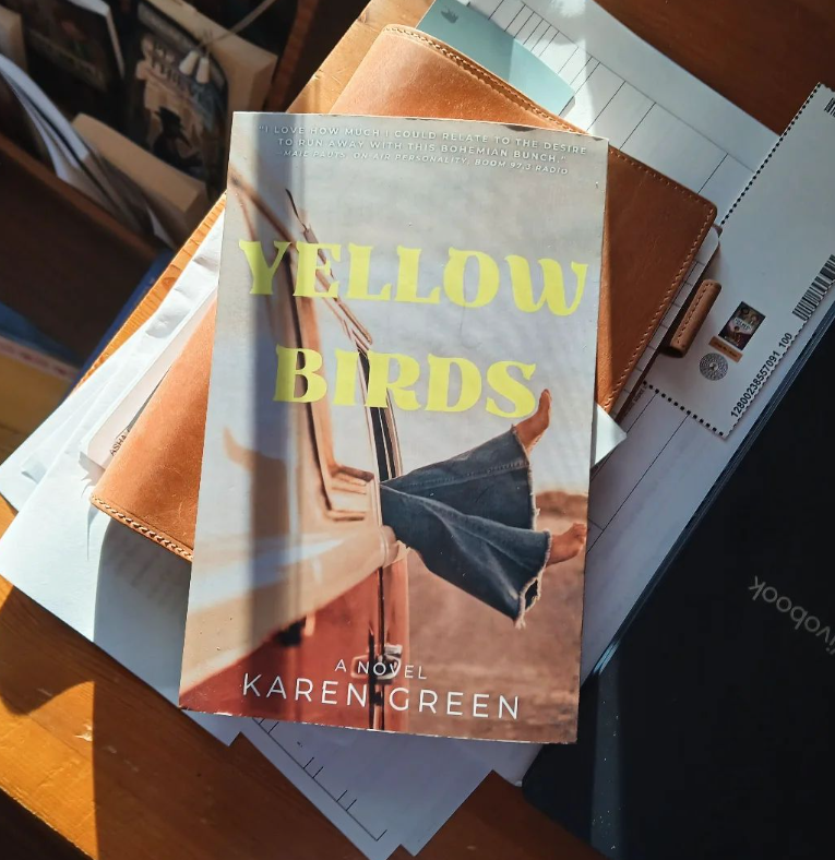 Time to start a new read - YELLOW BIRDS by Karen Green is set as a "bohemian love story."

I know Karen from blog days as well as pub Rebooks (Rebecca)...so let's support female-created books and biz 👏

With cold days upon us...a good book can warm the soul.

#books