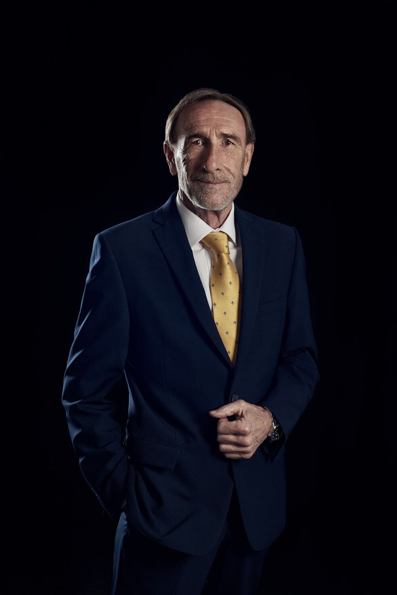 AnnaBerryPhoto's tweet photo. There’s a difference between a headshot and a corporate portrait! A great corporate portrait reflects your personality &amp; brand—confident, professional, and approachable. From CEO to team photos, I create impactful images. Book today!🌐 https://t.co/vzafzYvOR1

#CorporatePortrait https://t.co/aYRHRlTrqC