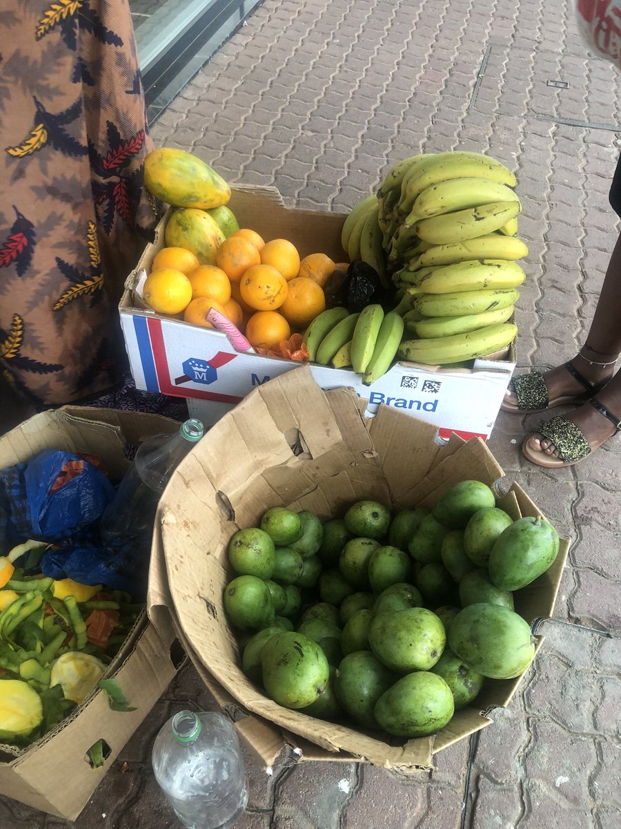 Blue_Old_Soul's tweet photo. Se vou comer, distribuir ou o quê, não sei, mas estava a cumprir com o combinado https://t.co/oHMkeGQNDW
