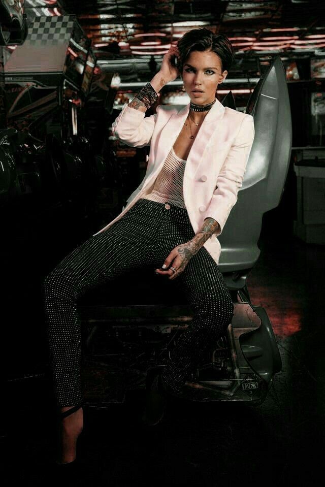 writerwr0ng's tweet photo. Ruby Rose https://t.co/FOM8brkj1s