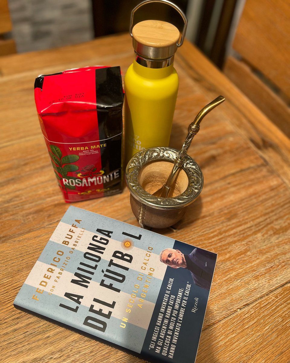 giovannipgrosso's tweet image. In attesa di vederci a Torino, un abrazo querido @conversedijulio