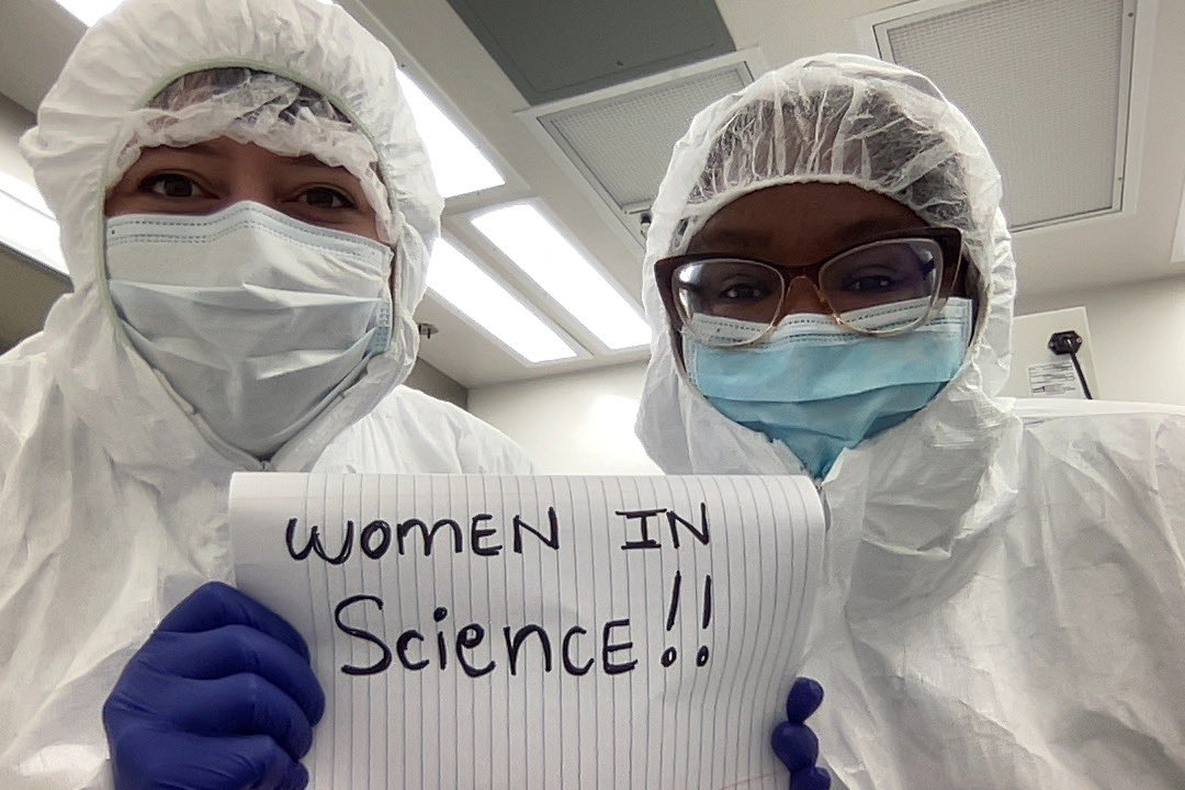 Alida de Flamingh, Ph.D. (@adeflamingh) on Twitter photo Rocking some #ancientDNA method development labwork this morning with the wonderful <a href="/twinanthro/">Taiye Winful, PhD</a> at <a href="/IGBIllinois/">Genomic Biology</a> #WomenInSTEM #WomenInScience #WomenInSTEAM Rocking some #ancientDNA method development labwork this morning with the wonderful <a href="/twinanthro/">Taiye Winful, PhD</a> at <a href="/IGBIllinois/">Genomic Biology</a> #WomenInSTEM #WomenInScience #WomenInSTEAM