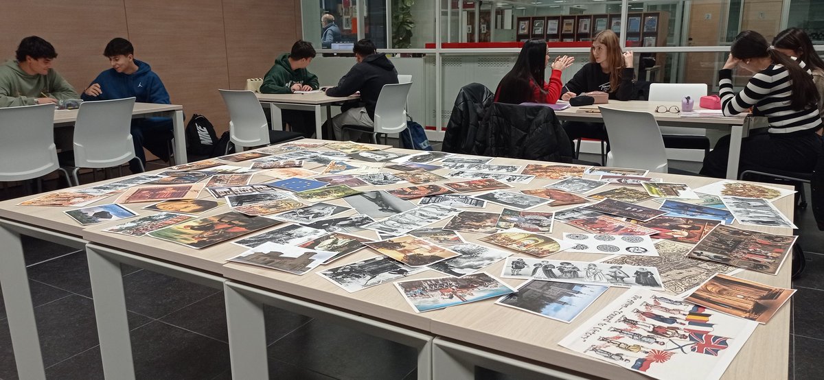 An example of a multimedia learning activity combining historical images and keywords for the didactics of social sciences. Today at <a href="/cucc_educacion/">Centro Universitario Cardenal Cisneros (CUCC)</a> @BilingualCUCC #soyCUCC