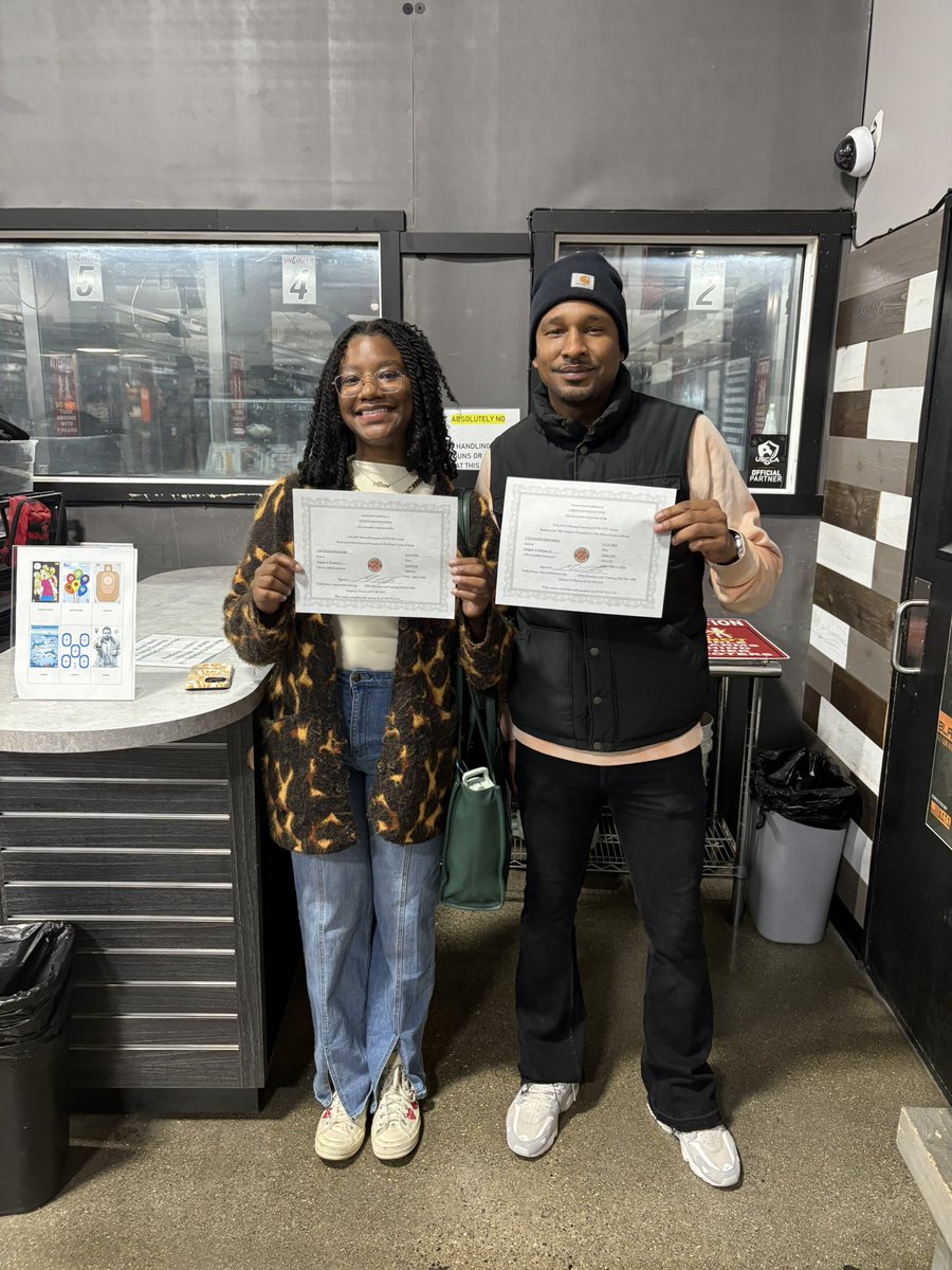 GalantPersonal's tweet photo. 🚨GALANT ALERT🚨 Excited to welcome Ms Alexus, Mrs Pam, Mr Joe &amp; Mr Chris to the GPP Fam!  Good energy, enthusiasm, &amp; excitement! Congrats to all ! Another Fam is  Protected—THE GALANT WAY!

#GALANTCERTIFIED 
#womenwhoshoot 
#detroitcplclasses 
#CPLCLASSES https://t.co/ihRwhFvhcO