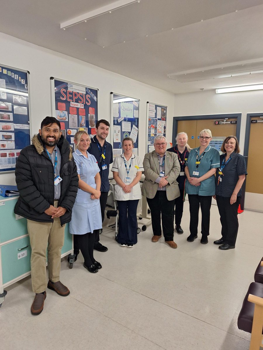 NeilCarrMPFT's tweet photo. We then visited Sneyd Ward which is a 20 bed ward that provides specialist and coordinated rehabilitation to adults following a stroke - rehabilitating and supporting patients on their journey to independence https://t.co/eWzr0LKrEM