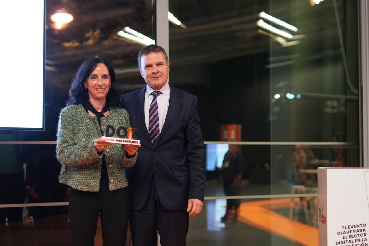 Industria (EJ-GV) (@industriaeus) on Twitter photo 🏆 Industria Sailak Eraldaketa Digitalarekin konpromiso handiena duen administrazio publikoaren saria jaso du <a href="/ClusterGaia/">Cluster Gaia</a>'k eta @ESLEtweets'ek antolatutako <a href="/DOKSummitBilbao/">DOK Summit Bilbao</a> kongresuan.
Eskerrik asko!
📎 industria.eus/3O6yMGv 🏆 Industria Sailak Eraldaketa Digitalarekin konpromiso handiena duen administrazio publikoaren saria jaso du <a href="/ClusterGaia/">Cluster Gaia</a>'k eta @ESLEtweets'ek antolatutako <a href="/DOKSummitBilbao/">DOK Summit Bilbao</a> kongresuan.
Eskerrik asko!
📎 industria.eus/3O6yMGv