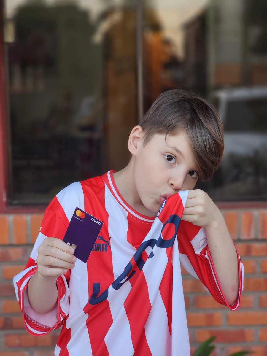 AgusRojas06's tweet photo. @uenopy Quisiera participar del sorteo por mi hermano menor, quiero que mi hermanito cumpla un sueño que todo niño/a tiene , lastimosamente ya no conseguimos más entradas para esa gran noche 😢, y que forma más especial sería para mi el vivir algo inolvidable, Vamos la Albirroja 🇵🇾❤️ https://t.co/zPwEyJMd2C