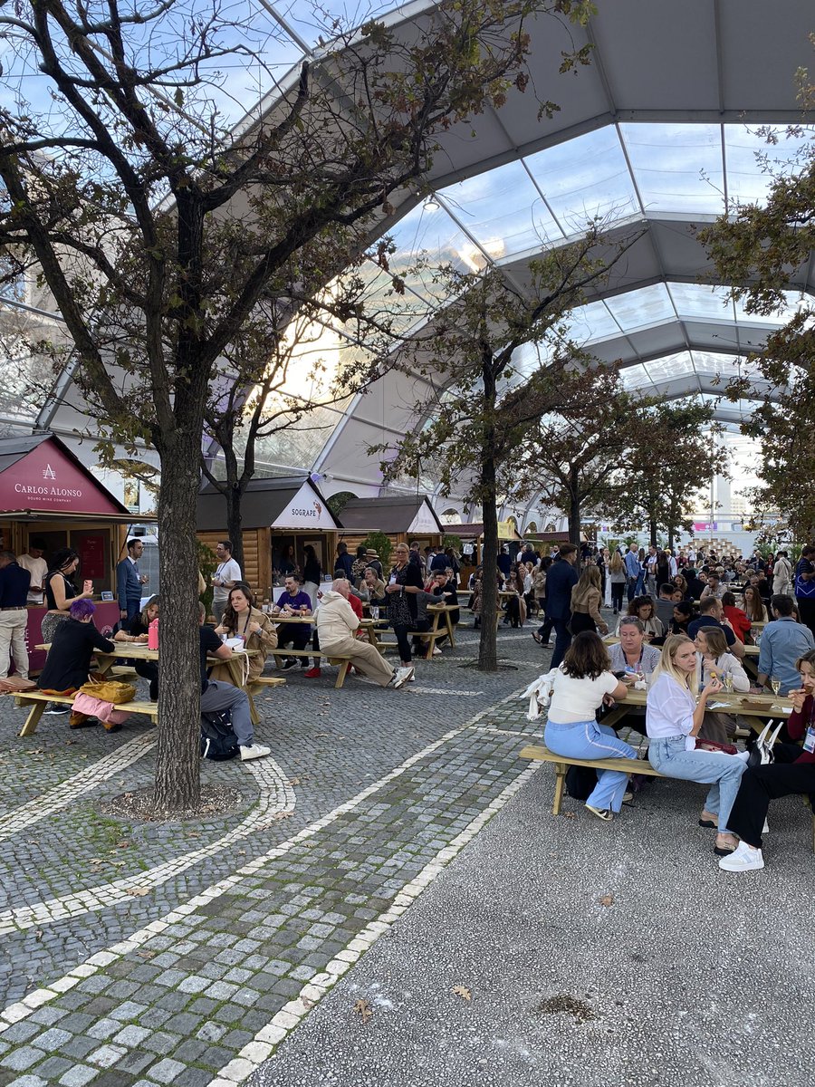 Day 1 of #WebSummit Lisbon done. The event is huge — and actually multiple summits within a summit — on AI, government, fintech, new energy, new media, SaaS, and many more. Looking forward to Day 2 and Andrew Joiner’s speaking session on competing in the age of AI.