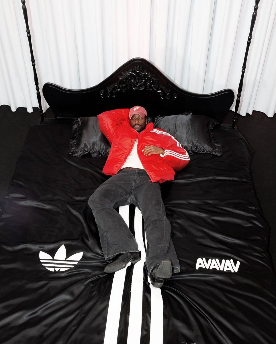 harrisonfirst's tweet image. New collab 🖤 #adidas x #AVAVAV