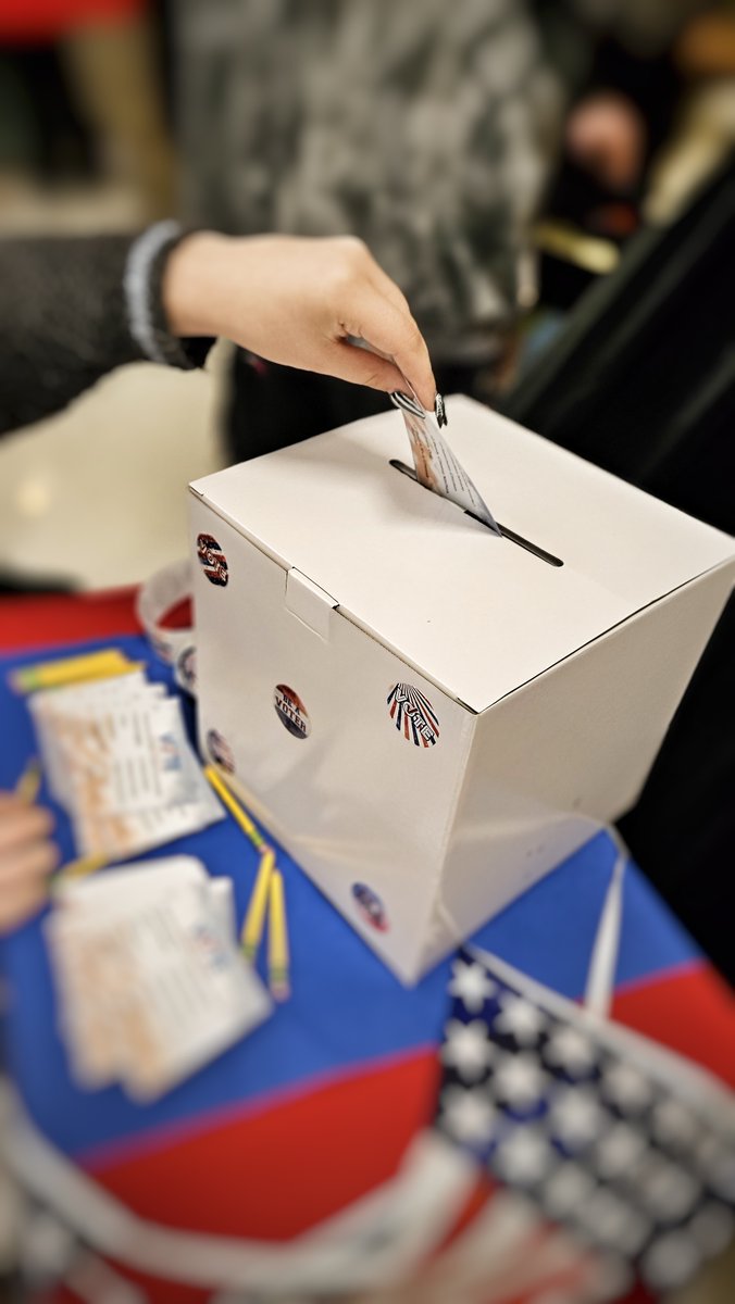 3riversSD's tweet photo. Last week, students in secondary schools throughout the School District voted for their favorite food, and the results are in! By a wide margin, the winner is: Pizza! All dishes on the ballot are part of balanced, nutritious meals offered FREE this year at all TRSD Schools! https://t.co/L3mppejyBN
