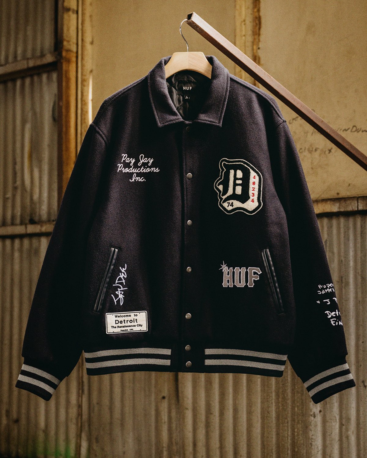 ジャケット・アウター HUF j dilla varsity jacket HUF x J DILLA スタジャン ブラック