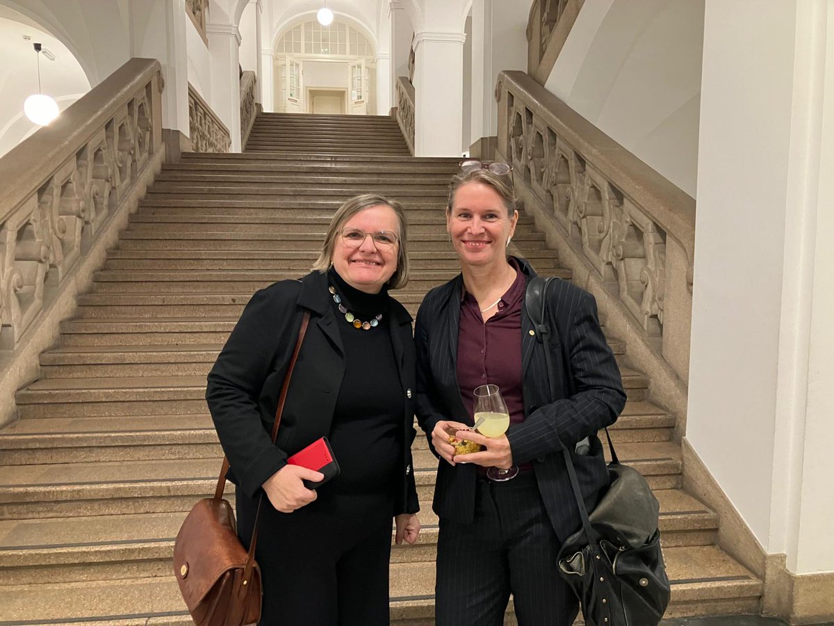 Heute Vorstellung der neuen Professor:innen, darunter Uta #Degner, Friederike-Mayröcker-Professorin für österr. Literatur- u. Kulturgeschichte - herzlich willkommen! #Brennerarchiv