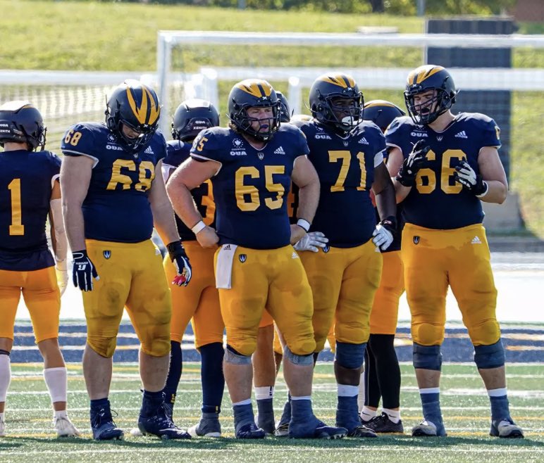 Hazen Jasey (@hazenjasey52) on Twitter photo After a great conversation with <a href="/coachjoeLancers/">Joe Circelli</a>, <a href="/CoachCircelli/">Jean-Paul Circelli</a> and <a href="/CoachZJohns/">Isaiah “Zay” Johns</a> I’m extremely blessed to have received my first USports offer from the University of Windsor! #AGTG After a great conversation with <a href="/coachjoeLancers/">Joe Circelli</a>, <a href="/CoachCircelli/">Jean-Paul Circelli</a> and <a href="/CoachZJohns/">Isaiah “Zay” Johns</a> I’m extremely blessed to have received my first USports offer from the University of Windsor! #AGTG
