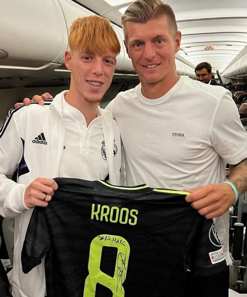 Bi kịch khiến 'Xabi Alonso mới' của Real Madrid giải nghệ ở tuổi 19 2 Madrid Zone on X: "🚨 Marc Cucalón has announced his retirement from football at 19 due to injuries. 💔 https://t.co/vwh18ej8LN" / X