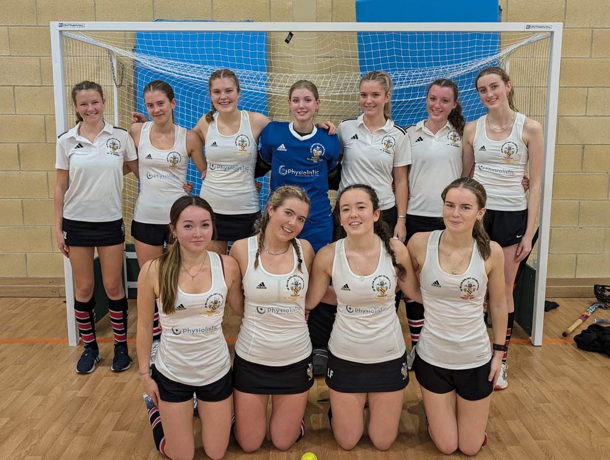 BorlaseSport's tweet photo. U18 Regional Indoor champions!! An amazing day of hockey from this fab bunch. National finals here we come!! 🏑 🏆 @BorlaseHockey 💪 https://t.co/IK1CqcdZaQ
