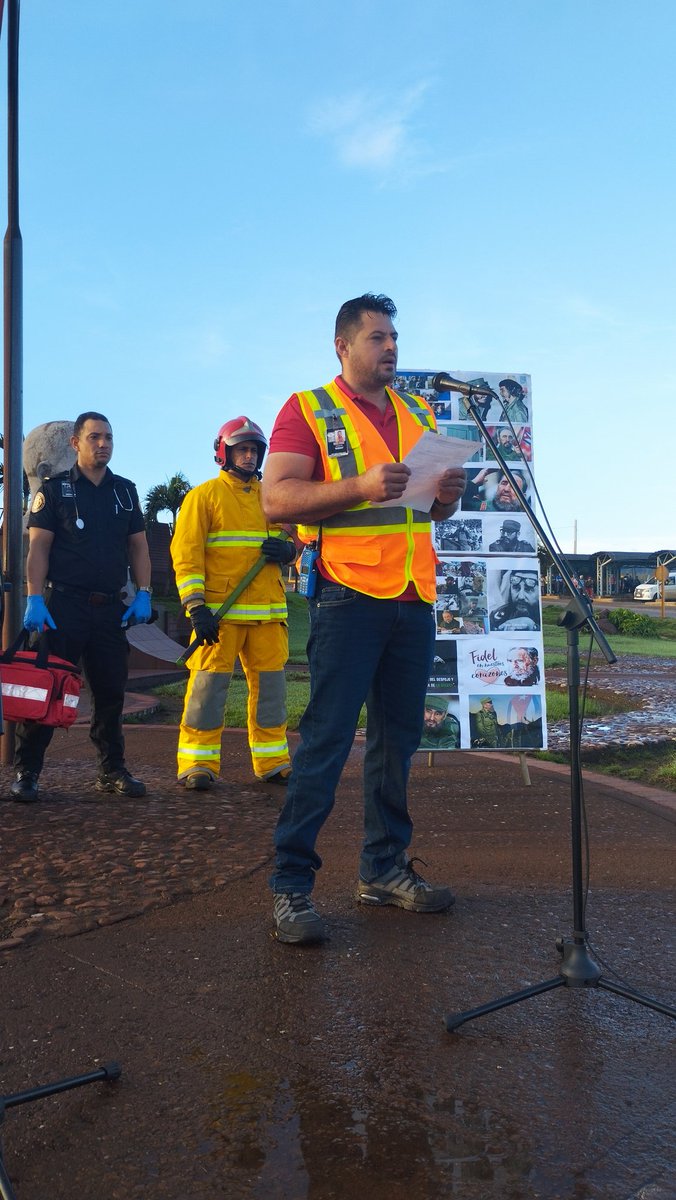 MoaNickel1994's tweet photo. 👉En el Matutino rendimos tributo al líder eterno de la Revolución a ocho años de su partida física.
🧑‍🚒🚒 La SD Minas hizo homenaje a la Unidad de Emergencias en saludo al Día del Bombero cubano.
Moa Nickel 2024 Mas Confianza y Más Años de Conjunto ❤️ 🇨🇺🇨🇦 en #30Aniversario https://t.co/aVDq1GHnUW