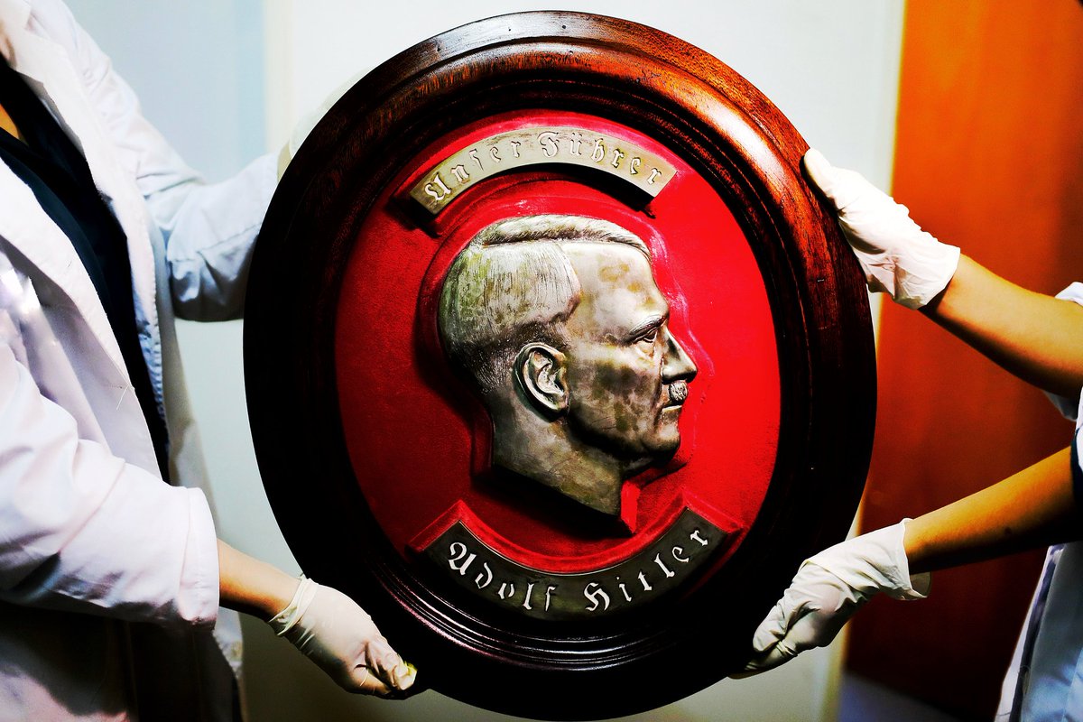 Relief portrait of Adolf Hitler discovered in Argentina.🇦🇷