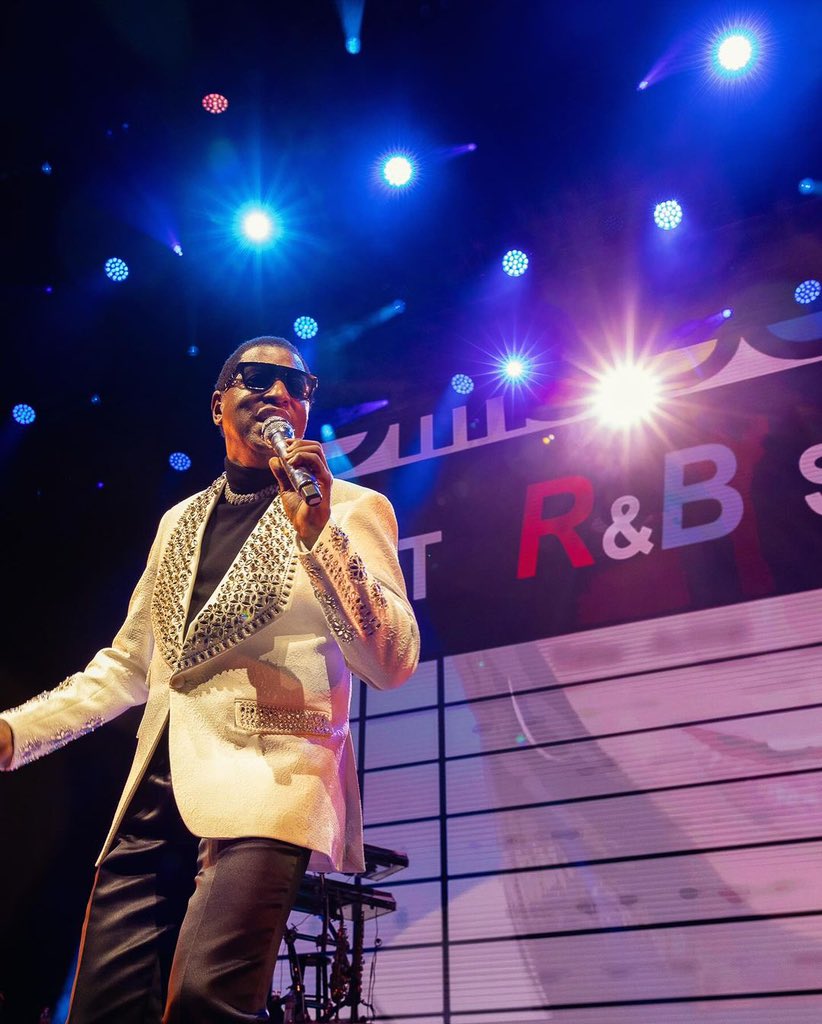 Babyface (@babyface) on Twitter photo Thank you Las Vegas for being an incredible crowd. This was FUN!!! I can't wait to do it again soon.
We are back at the <a href="/Palms/">Palms Casino Resort</a> on Valentine's Day and Mother's Day weekend.
📸: <a href="/acerophotos/">Anthony Acero</a> Thank you Las Vegas for being an incredible crowd. This was FUN!!! I can't wait to do it again soon.
We are back at the <a href="/Palms/">Palms Casino Resort</a> on Valentine's Day and Mother's Day weekend.
📸: <a href="/acerophotos/">Anthony Acero</a>