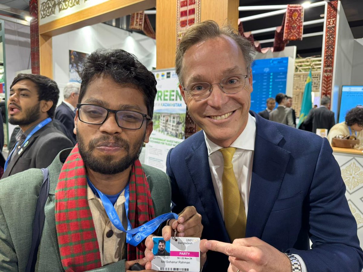 SohanYouthNetG's tweet image. From #COP26 to #COP29, it’s been a journey. Glad to meet @jaimedebourbon again in #Baku—this time not just as an observer, but as a part of 🇧🇩’s official #youth delegate. Proud to be meaningfully engaged &amp;amp; to bring voices from my community directly into the negotiations. 🌍✊