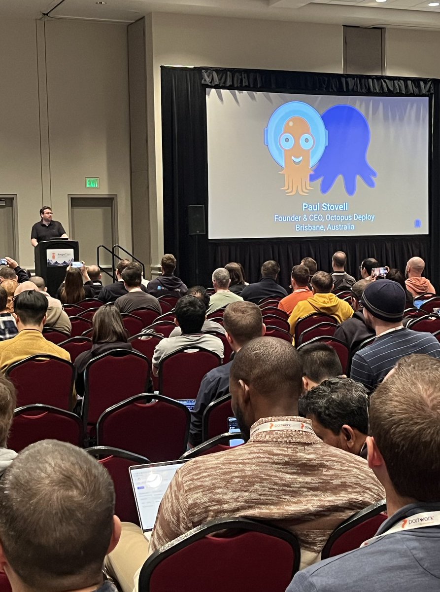 OctopusDeploy's tweet image. #ArgoCon and #Kubernetes on Edge Day at #KubeCon is off to a great start!!
Come visit the Octopus and @codefresh booth's for some fun goodies and to learn more about the exciting things we've been working on!