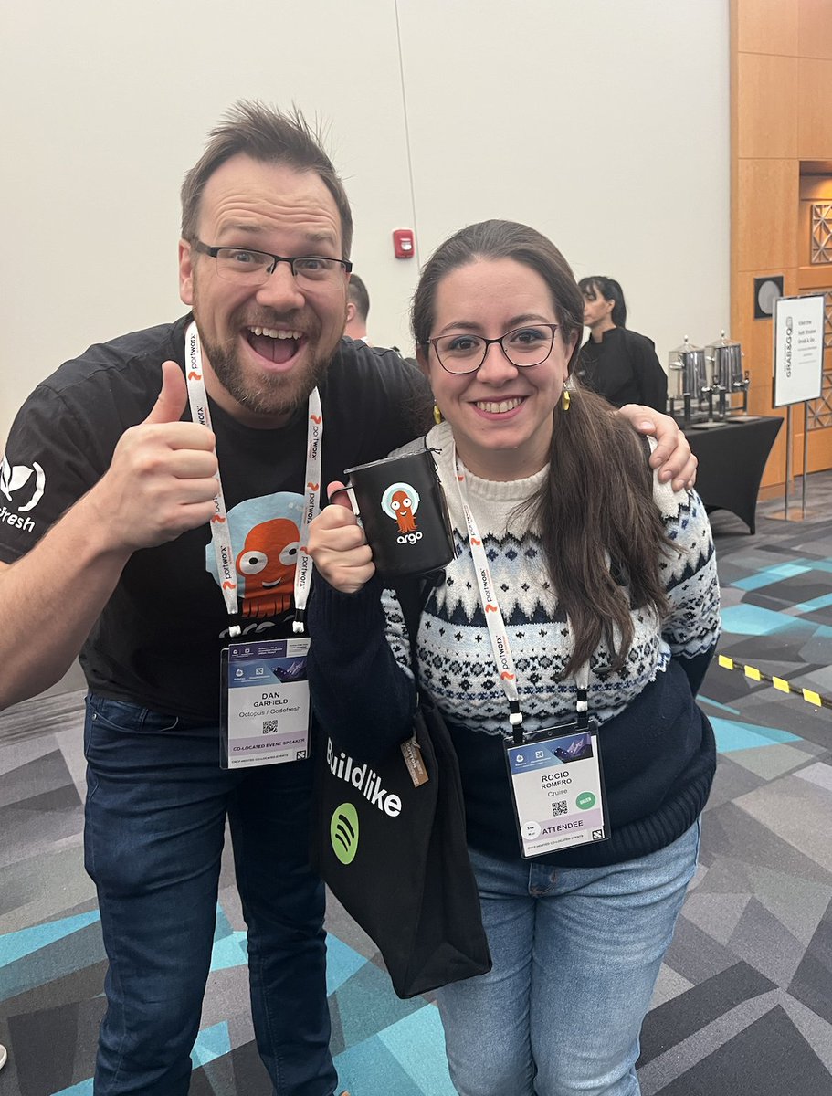 OctopusDeploy's tweet image. #ArgoCon and #Kubernetes on Edge Day at #KubeCon is off to a great start!!
Come visit the Octopus and @codefresh booth's for some fun goodies and to learn more about the exciting things we've been working on!