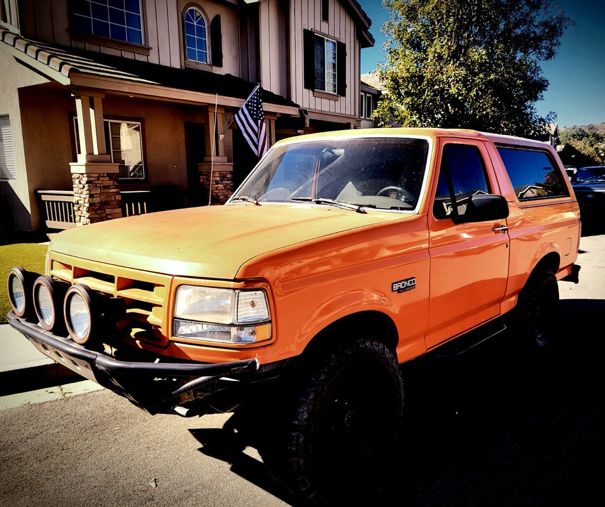 Blew the rover engine up last Monday. Picked up this beast to replace her. #bronco #americanbuilt #redneckrestorations #jeremyvilleautomotive
