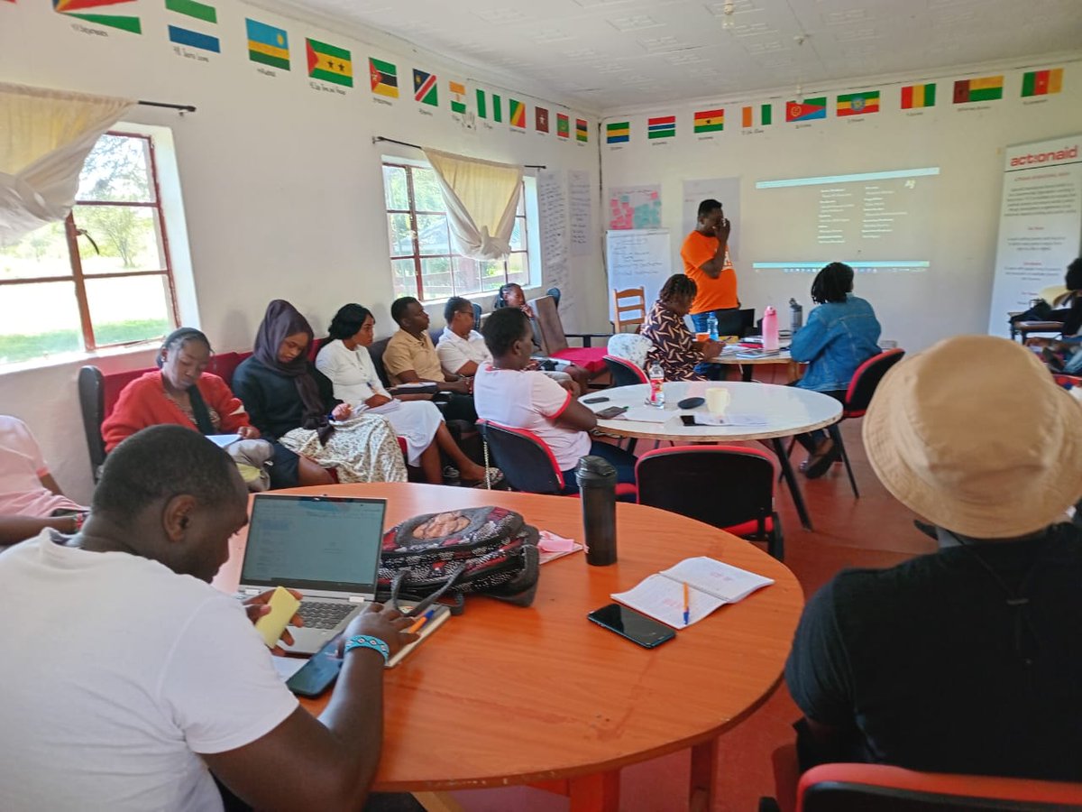 Urban_Movement_'s tweet image. Young urban Women are in Nanyuki in an ongoing training discussing how to work together and the differences between Movements and Organisations
#YoungUrbanWomen
@ActionAid_Kenya 
@ayt_org 
@JudiA9 
@MJuangre  @Nancy1700057391 
@GP_Kenya @evelyne08564214 
@M79788Mariam @Levigemin