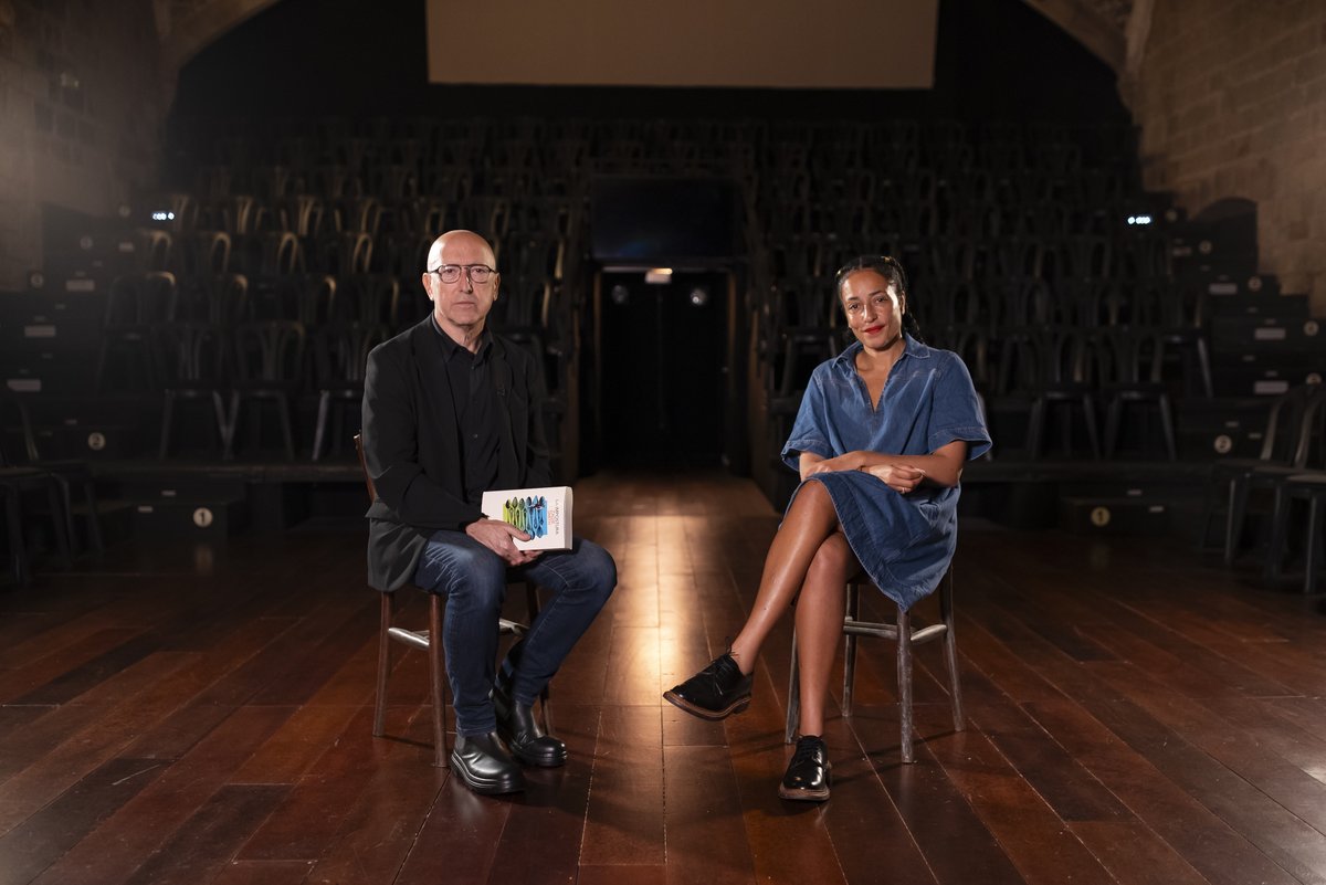 Este domingo en @La2_TVE, Zadie Smith.

Y también: Jane Austen, Charles Dickens, Gloria Fuertes, Mariana Enríquez, Adriana Cavarero, Juan Mayorga, Grafton Tanner, Arthur Conan Doyle…