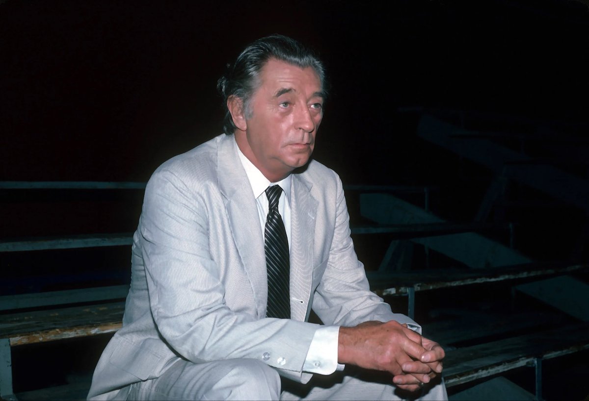 Robert Mitchum, 1970s