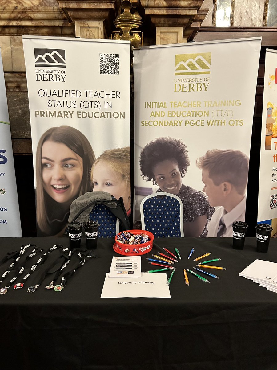 Welcoming you to Leicester tonight. #GetIntoTeaching.  Primary and secondary colleagues from <a href="/DerbyUni/">University of Derby</a> here to help. <a href="/UoD_SecPGCE/">University of Derby Secondary PGCE with QTS</a> <a href="/UoD_PGTA/">University of Derby Teacher Apprenticeship (QTS)</a>