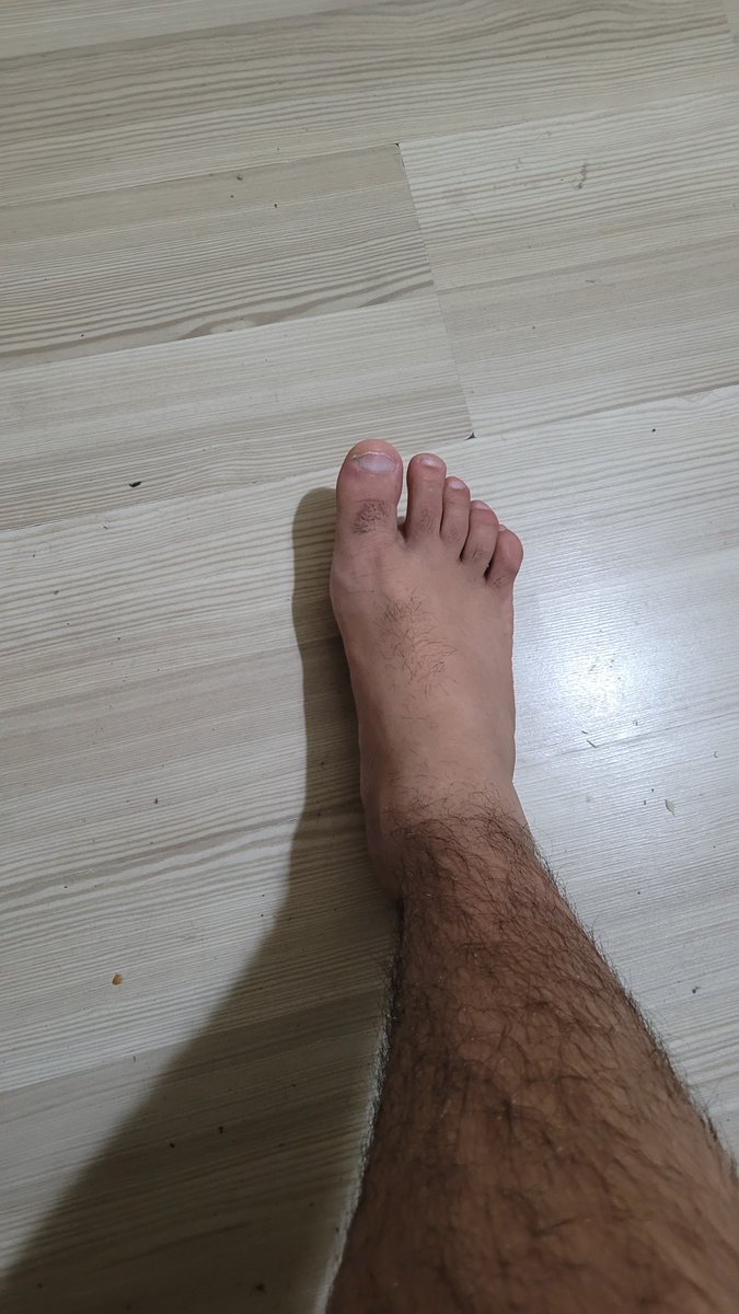 ayak fetisi olanlar parayla özel fotoğraf  ve video yollanır #finansalkole #pasif #bdsm #slave #fetiş #gay