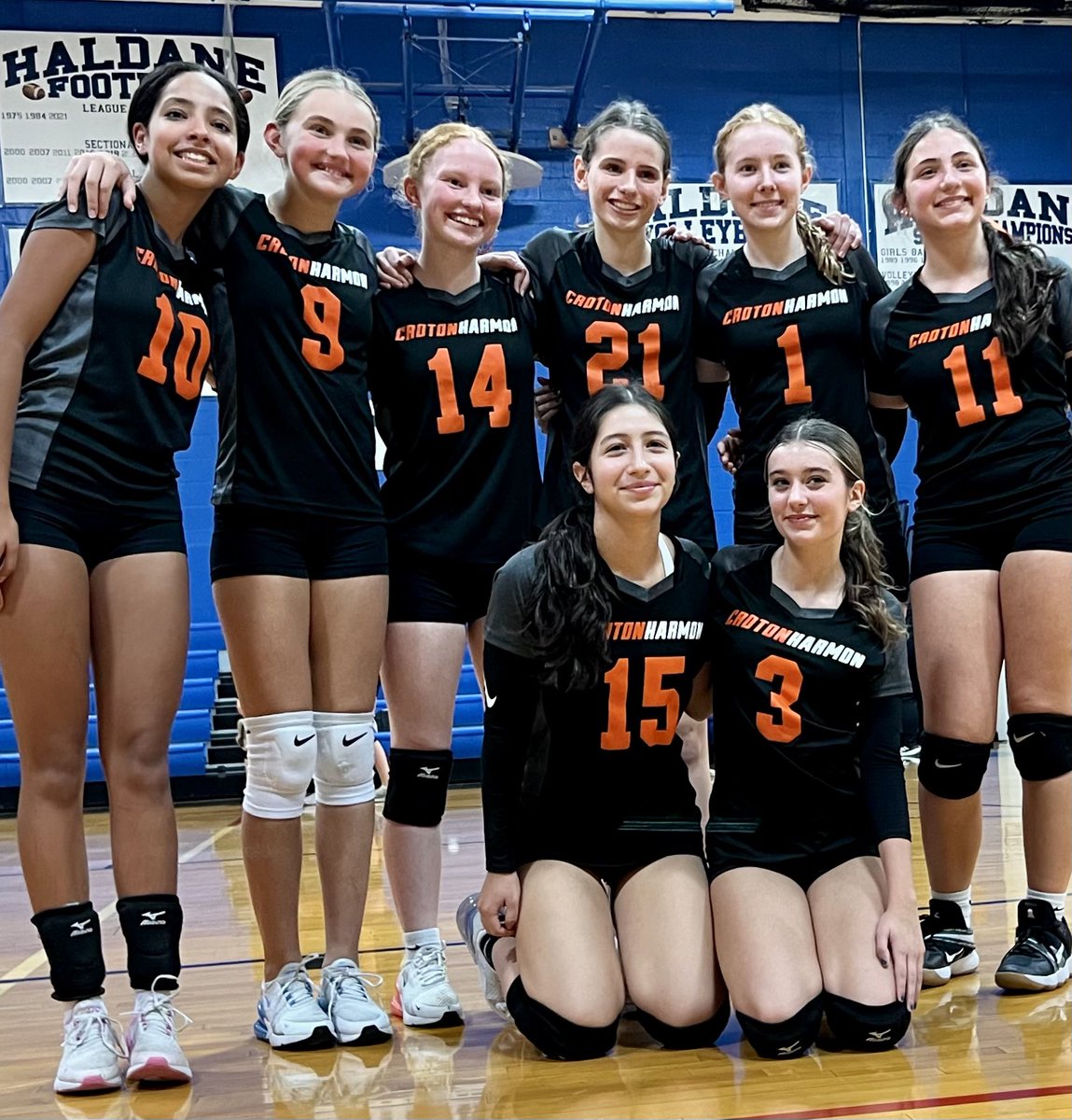 CrotonAthletics's tweet photo. ๐ Modified Girls Volleyball had an amazing 8-2 season! Couple that with stellar seasons for ALL of our Modified teams = Tigers Rising! PVC, we see your hard work. We are so proud of you all and canโt wait to see what the future brings! ๐
๐คฉ #tigersrising #turfcrew https://t.co/BBeVwKTE5N