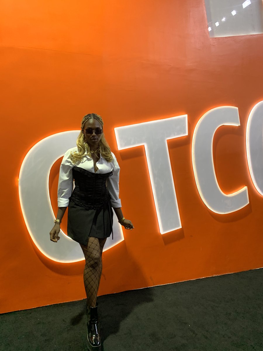 qveen_faye's tweet image. #GTCOFashionWeekend 💗
Ps: I styled myself 🫶🏾