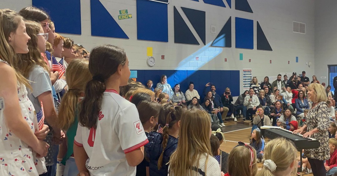 HopiSUSD's tweet image. Friday Hopi honored our Veterans at a K-5 assembly.  Thank you to all our veterans and their families.
#HopiHawkSoar #BecauseKids #ElevateExcellence
