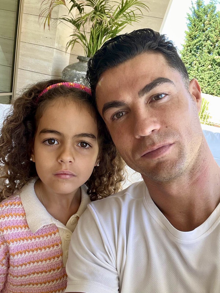 ❣️❣️7 Years old princes of Cristiano Ronaldo❣️❣️ Congratulation dear ❣️❣️