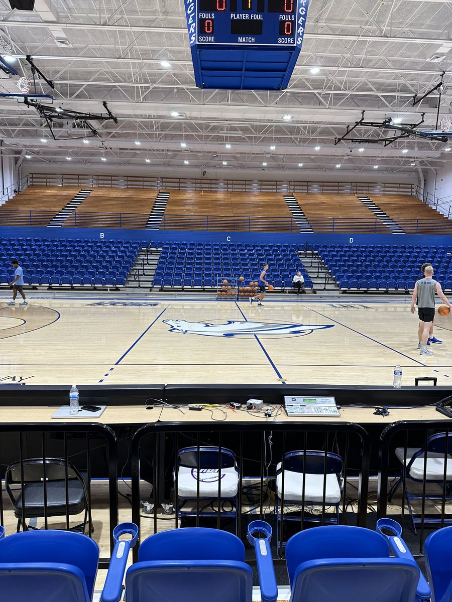 mastinalex's tweet photo. Home opener tonight! 6:30 tip-off #viewfrommyseat https://t.co/L06OVNpYXv