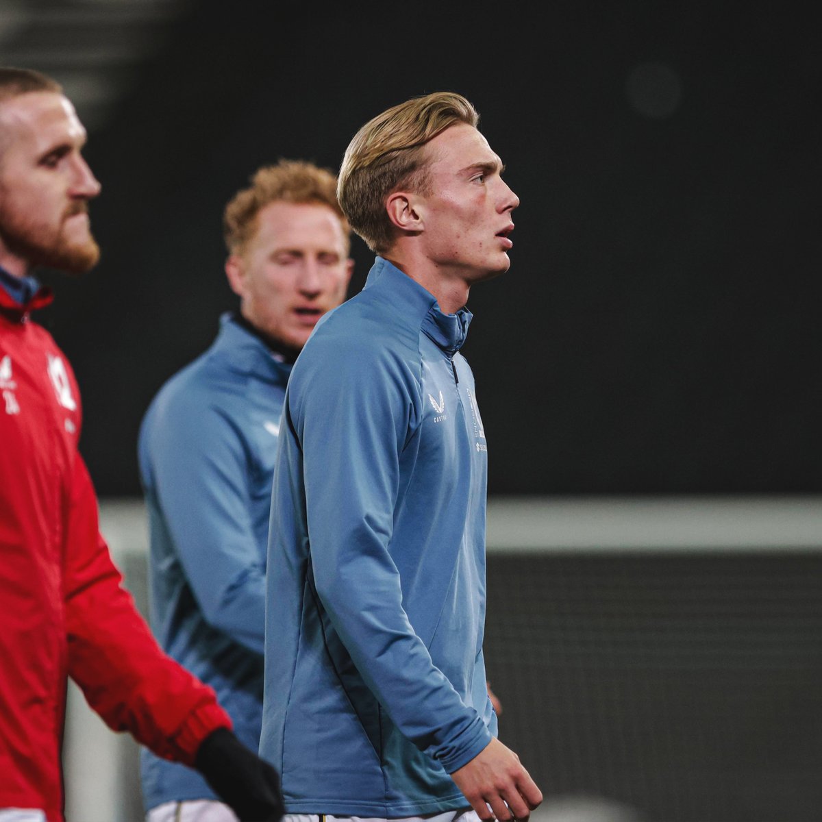 Charlie Stirland's first full #MKDons debut! 🌟

#COYD